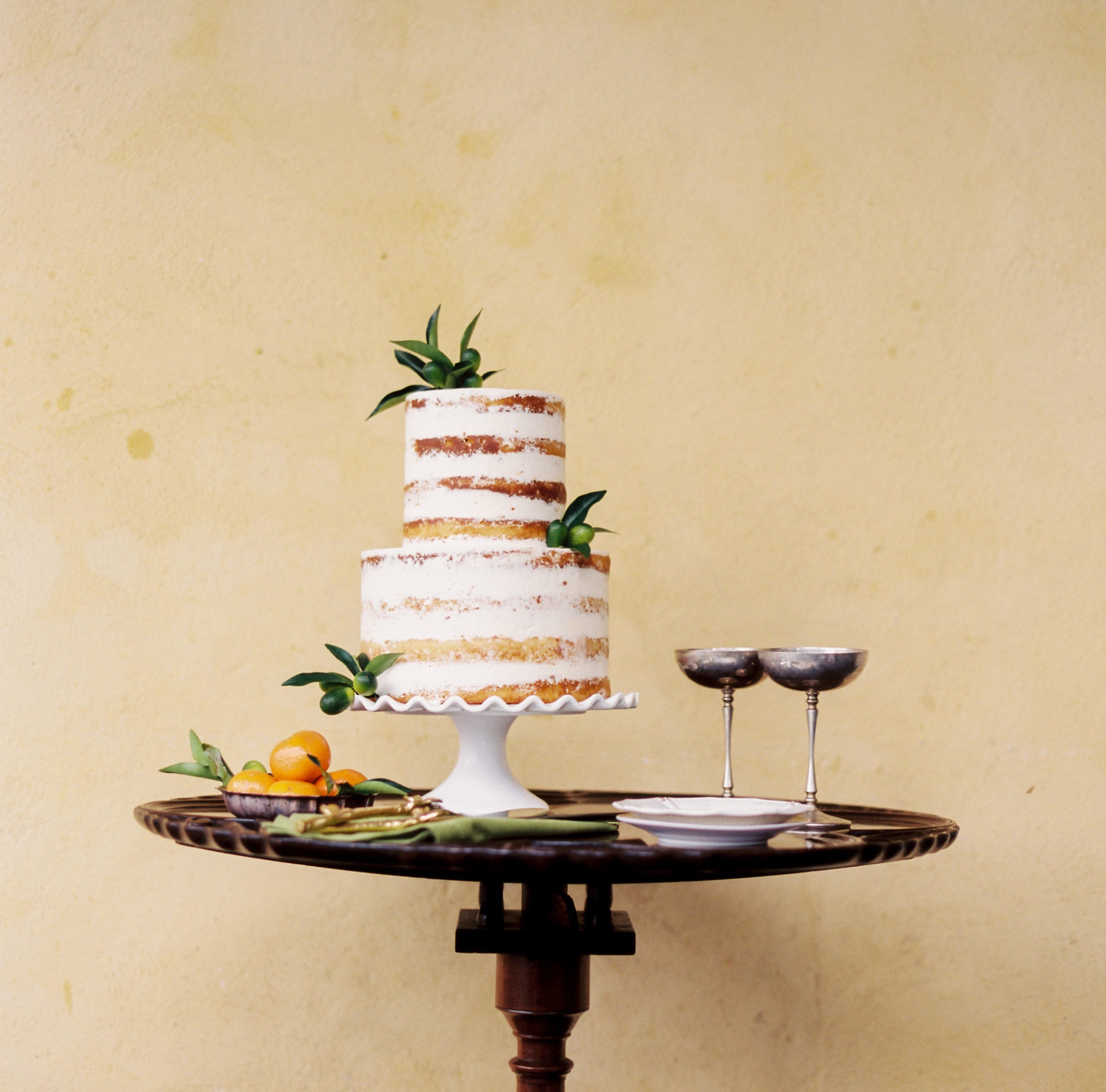 Tropical wedding cake in Oahu Hawaii by J.J. Au'Clair, a luxury destination wedding photographer serving Oahu, Spain, Mexico, and beyond!